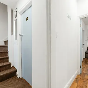 Upton Park Bedrooms 25 Min To Pensión